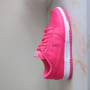 NIKE | Dunk Low | Hyper Pink | Size 9